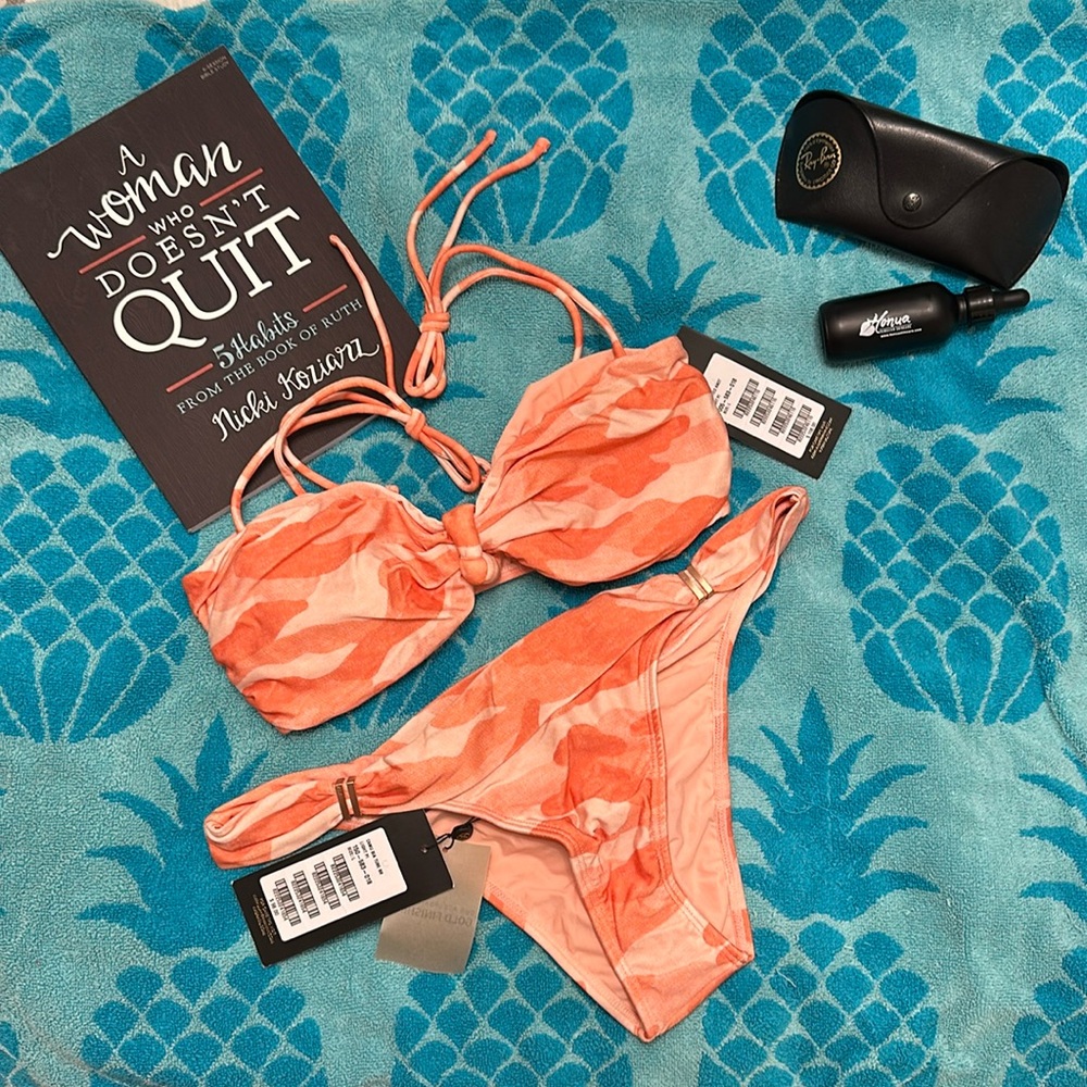 NWT ViX Bikini Set in Camouflage Pink/Peach